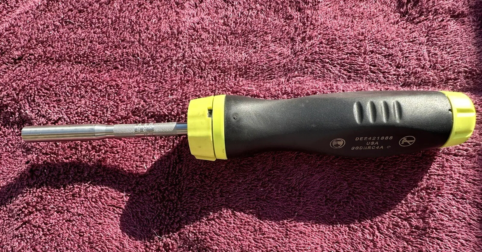 🟡 New Snap-On HI-VIZ Soft Grip Ratcheting Screwdriver w/ Bits SGDMRC44BHV