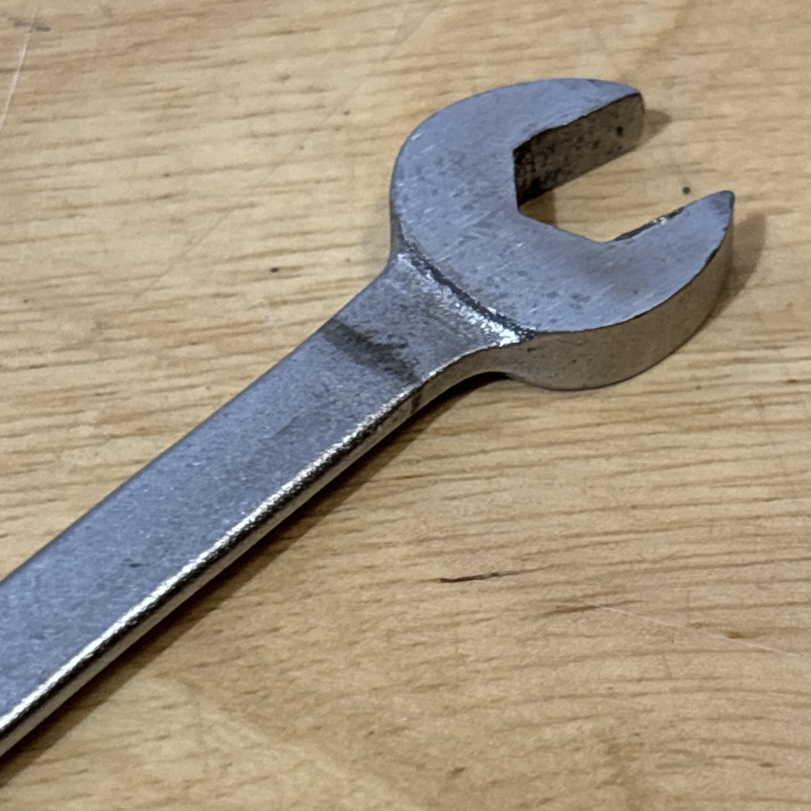Dayton 5/16″ x 1/4″ Ignition Double Open End Wrench 4×157 Vtg USA