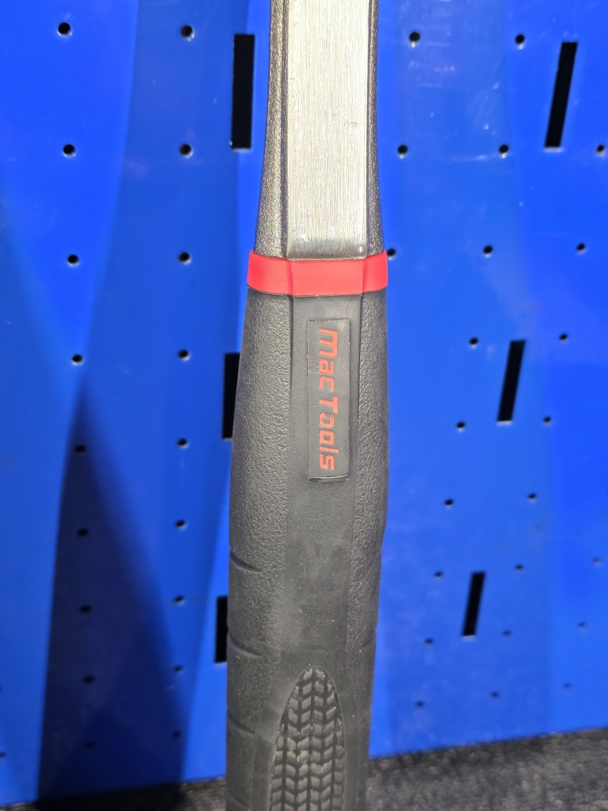 MAC BH32AV 32oz Ball Peen and SH2AV 2lb Blacksmith Hammers Antivibe Soft Grip