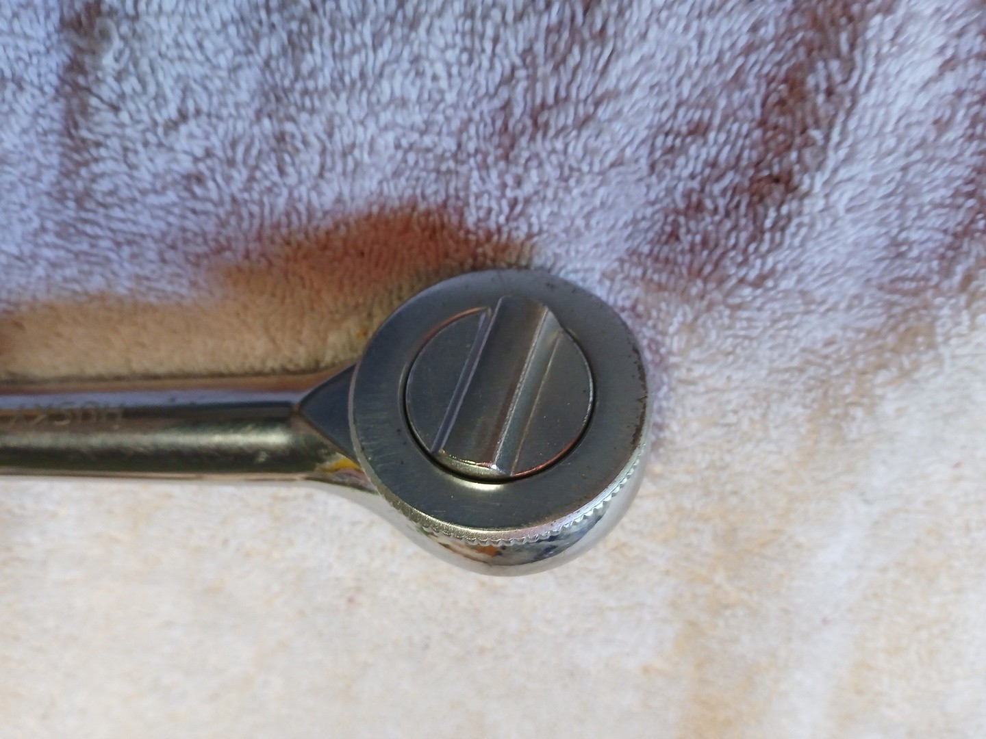 Husky 24202 1/2″ Drive 10″ Ratchet Quick Release Thumb Wheel