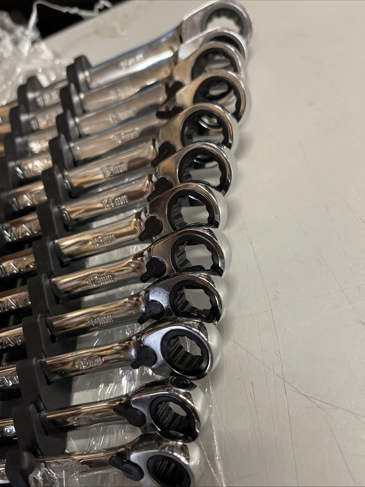 MATCO 12-Pc Reversible ratcheting combination wrench set Metric 8mm-19mm USA