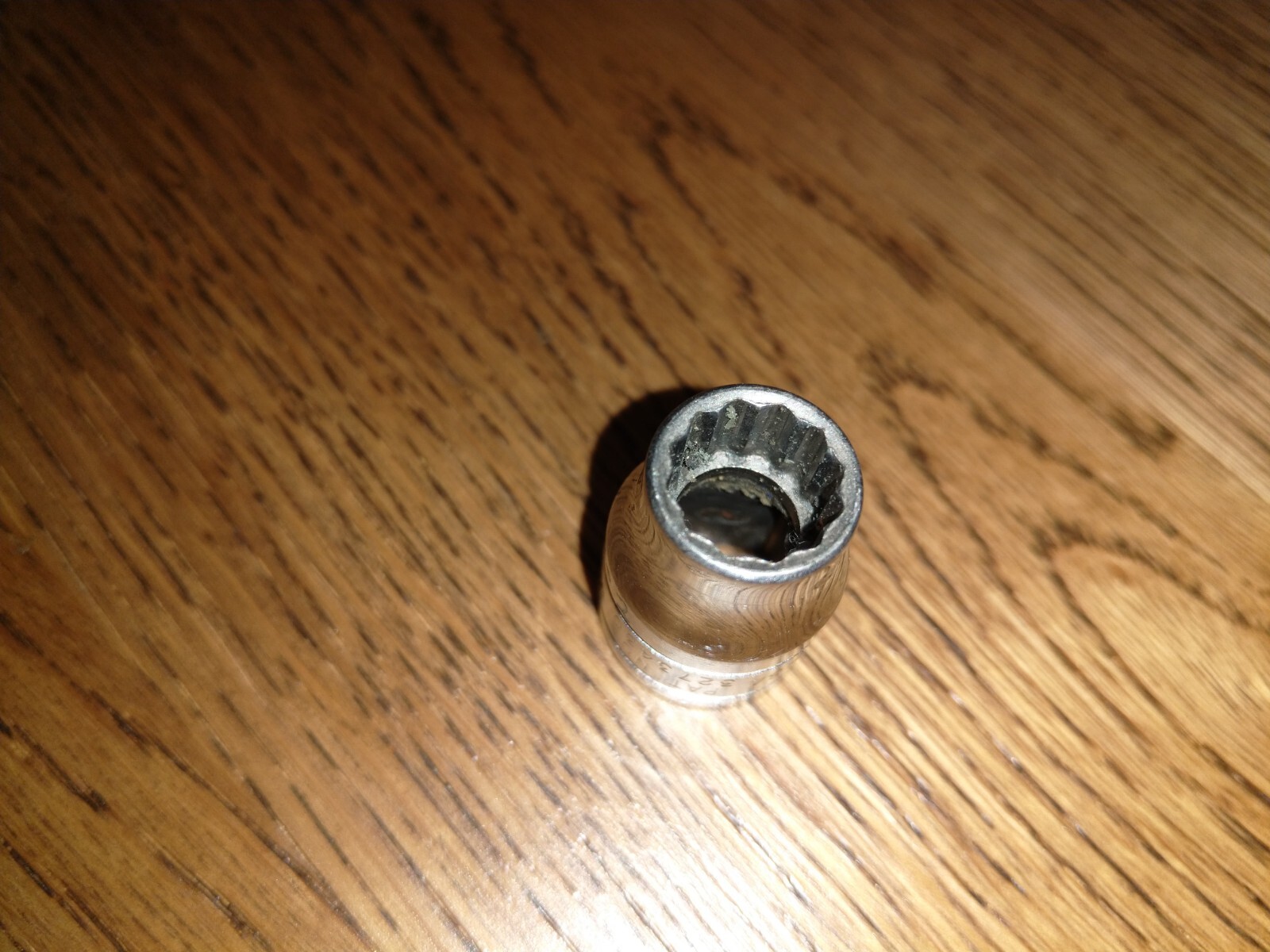 Snap-on USA 3/8″ Drive 12-Point SAE 3/8″ Flank Drive Shallow Socket F121 20gram