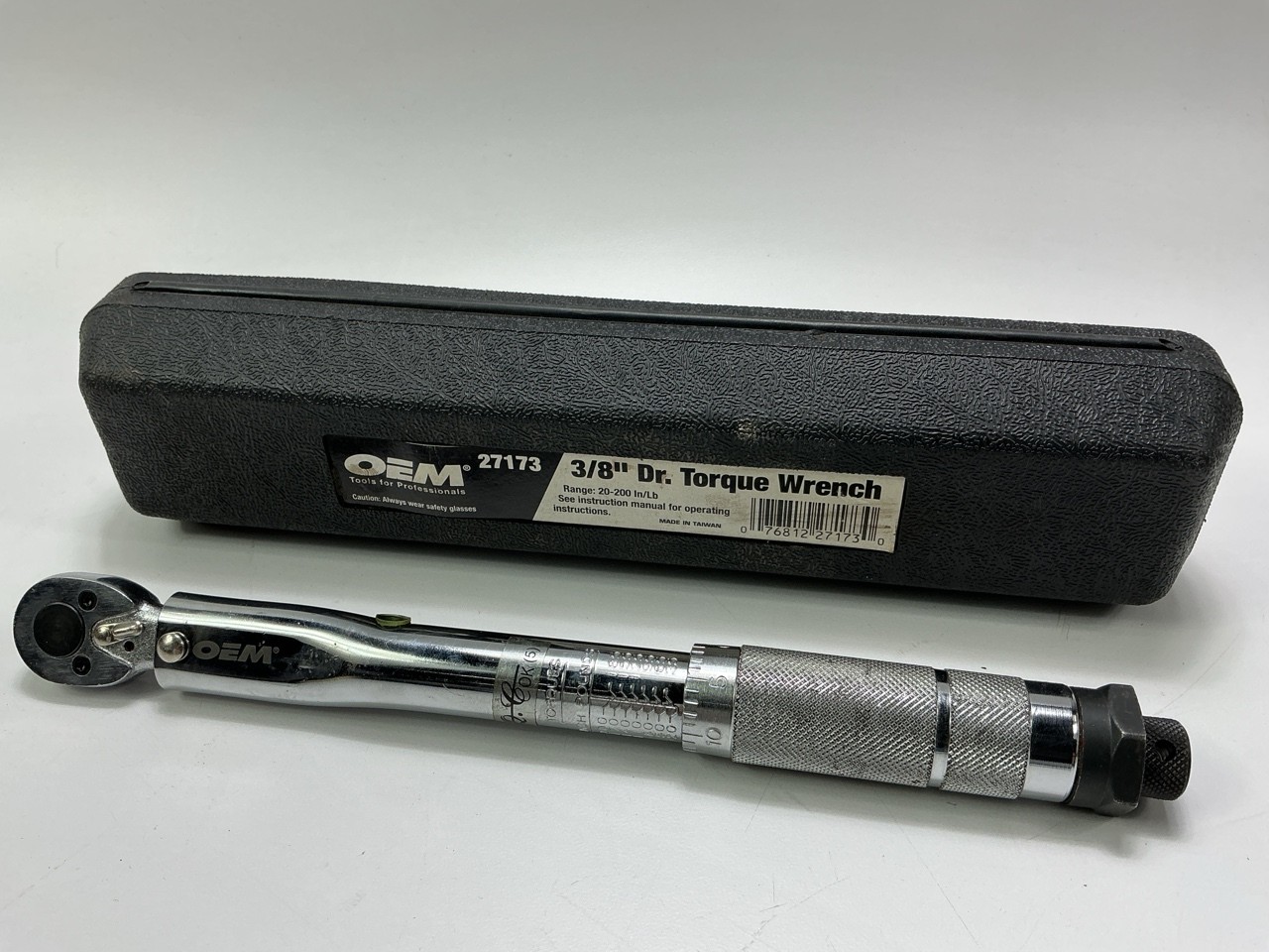 USED #8 – OEM Tools 27173 3/8″ Drive Click Style Torque Wrench 20-200 Inch/Lbs.