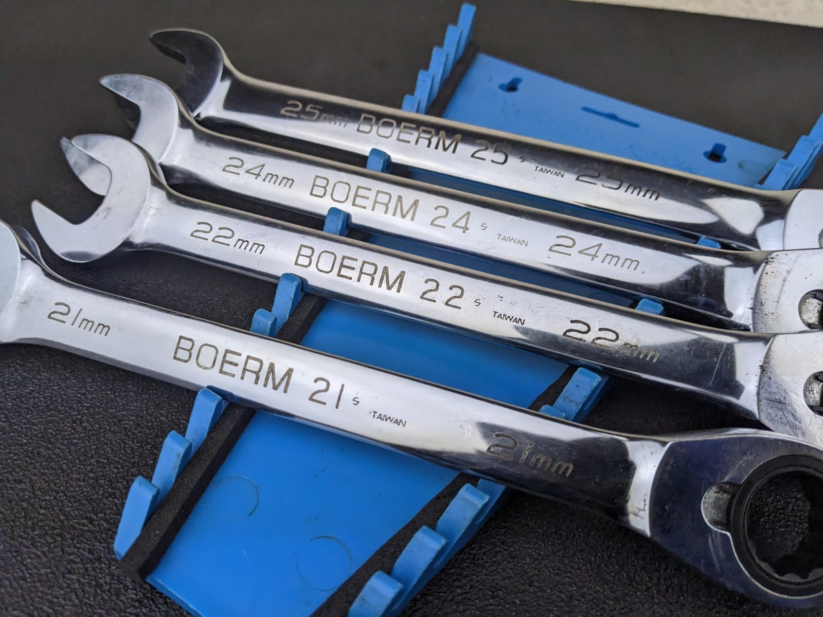 #bp448 Blue-Point Ratcheting Metric Wrench Set 4 PC 21, 22, 24, 25mm BOERM704