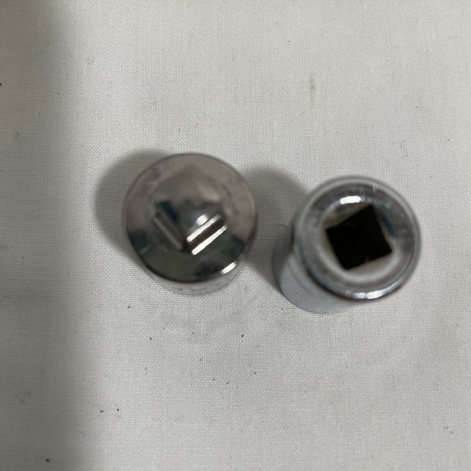Craftsman Sockets 2 Pc, 1/4 Drive 7/16-6 Pt 43498 & Adapter 1/4 To 3/8 4256v