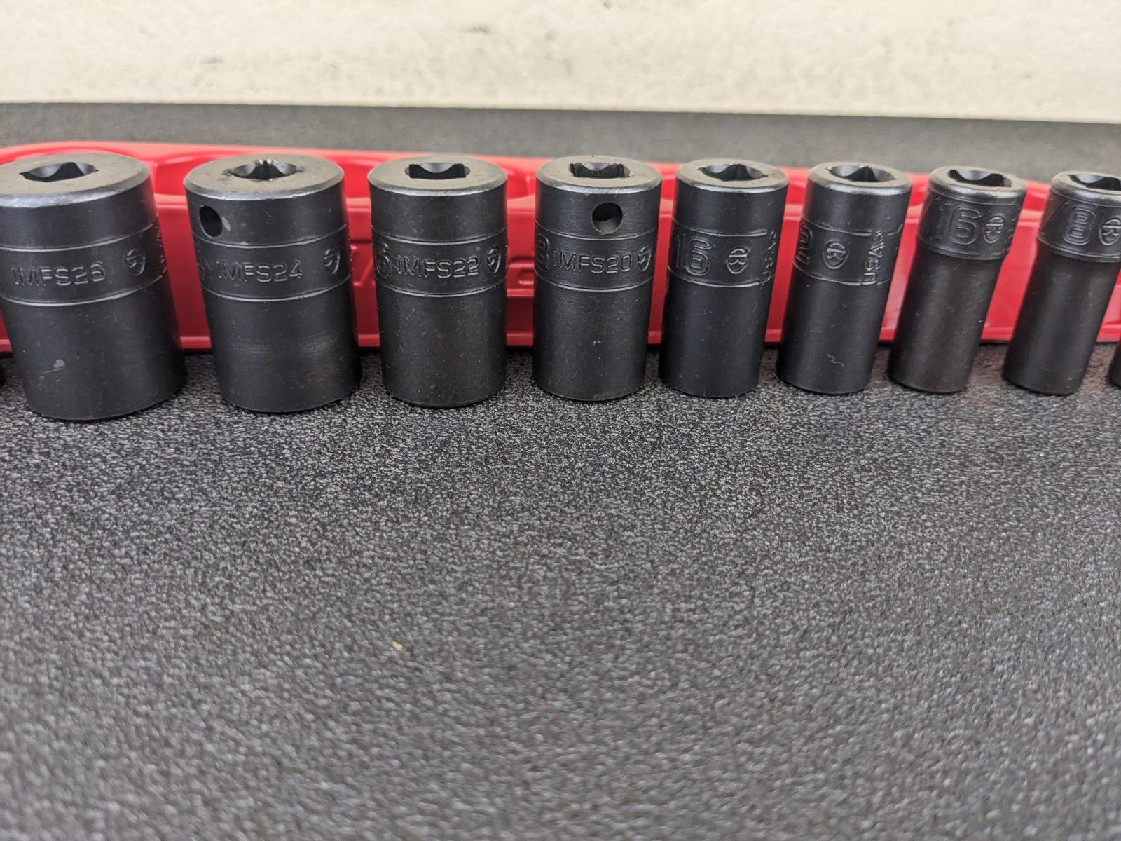 #bo717 Snap-on 210IMFSYA 5/16″-7/8″ 3/8″ Drive 6pt Semi-Deep Impact Socket Set