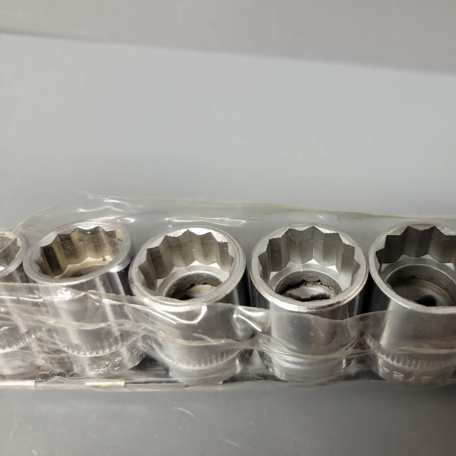 Duro Indestro 13 Piece 3/8″ Drive Socket Set Standard 12 Point 5/16″-1″ NOS USA