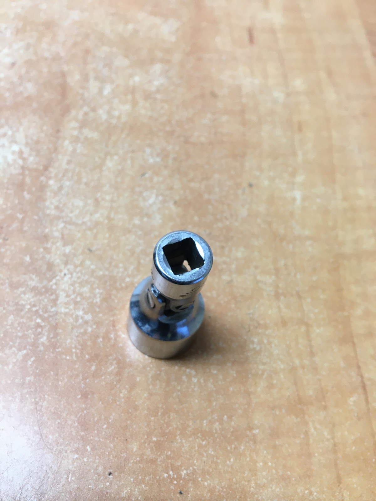 Snap On TMUS181 9/16″ SAE Universal Swivel Universal 6pt Socket 1/4″ Dr USA