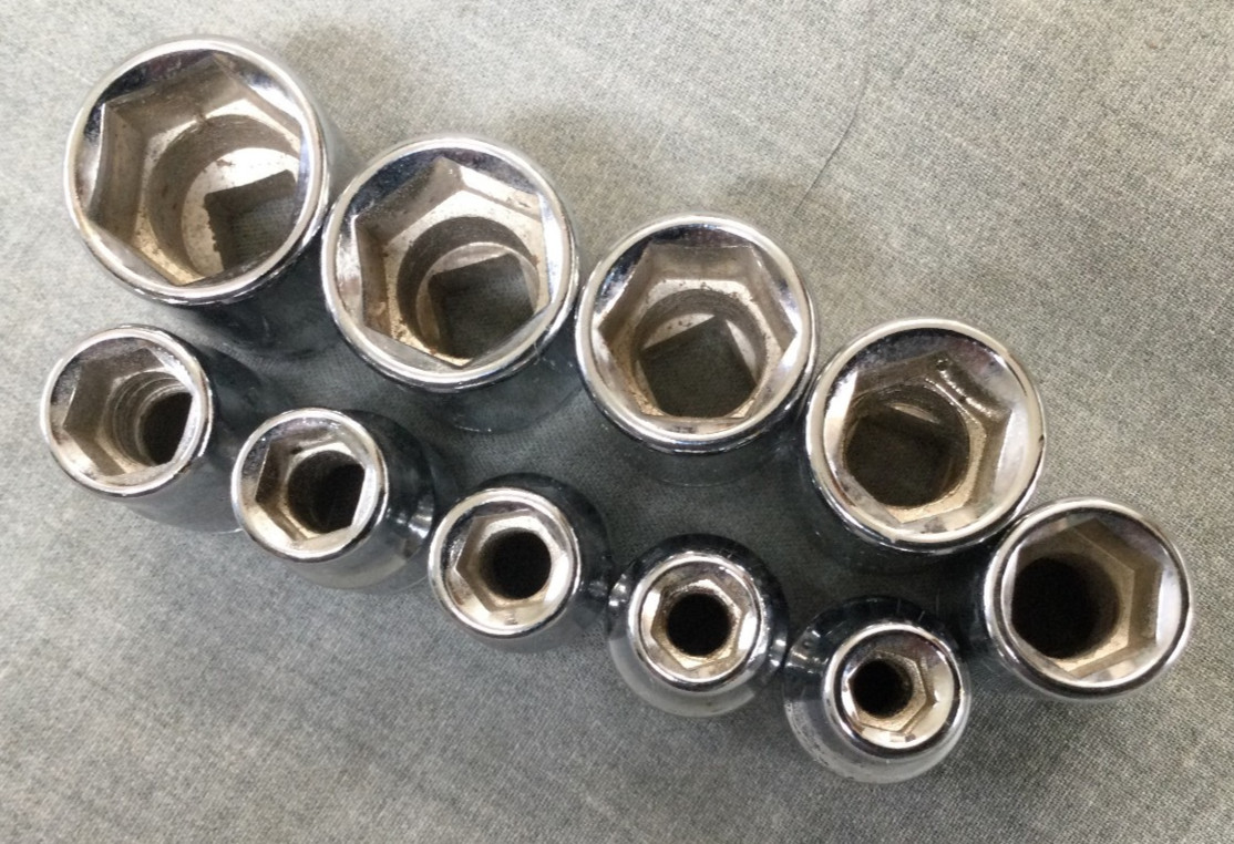 1/4″ Drive 10 Piece Socket Set + Metal Tray – 6 Point Metric – RY Taiwan