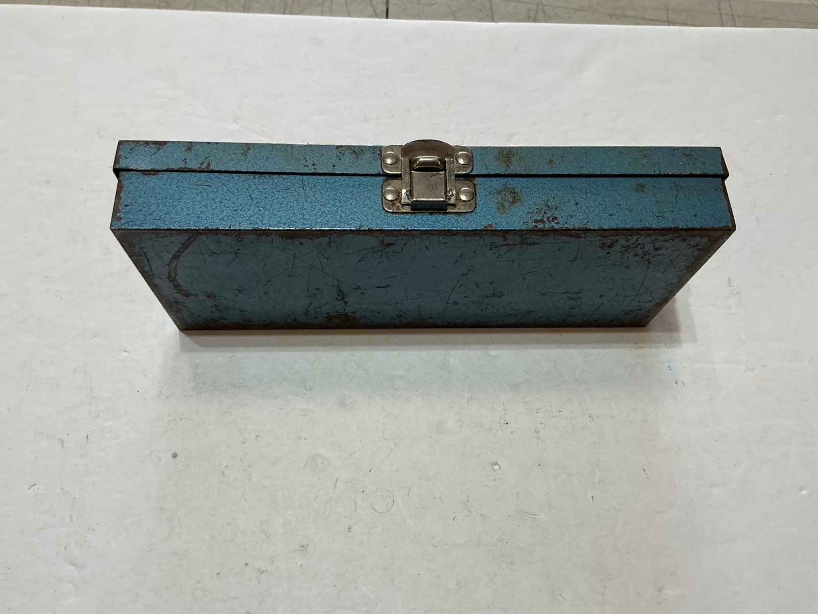 Vtg S-K Wayne 13 pc 3/8″ drive socket set SAE 3/8″-7/8″ blue metal case USA made