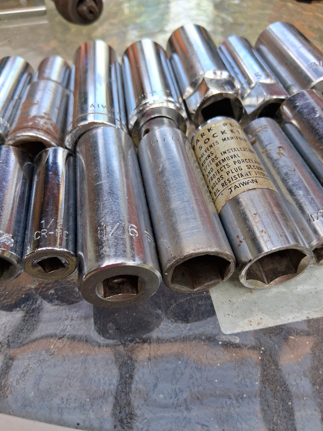 Sockets Lot 19 Sae & Metric Deep Sockets Etc. Various Sizes.