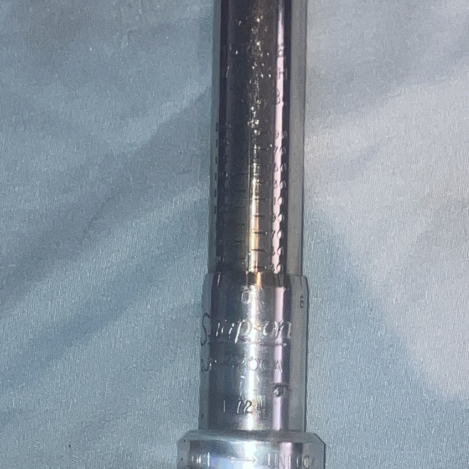 Snap on 1/2″ Drive QJR3200A Ratcheting Click Torque Wrench 30-200 ft lbs/CASE