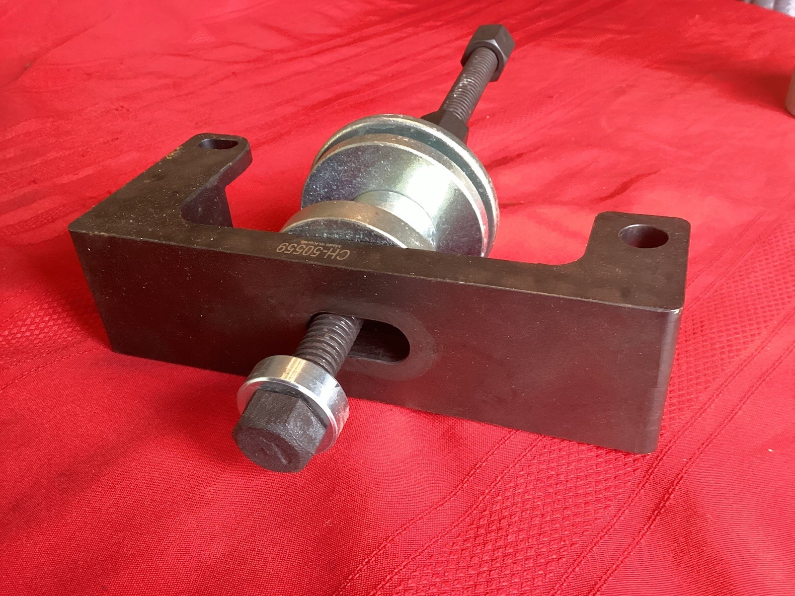 KENT-MOORE CH 50559 GM Front Hub Bearing Remover Installer Kit
