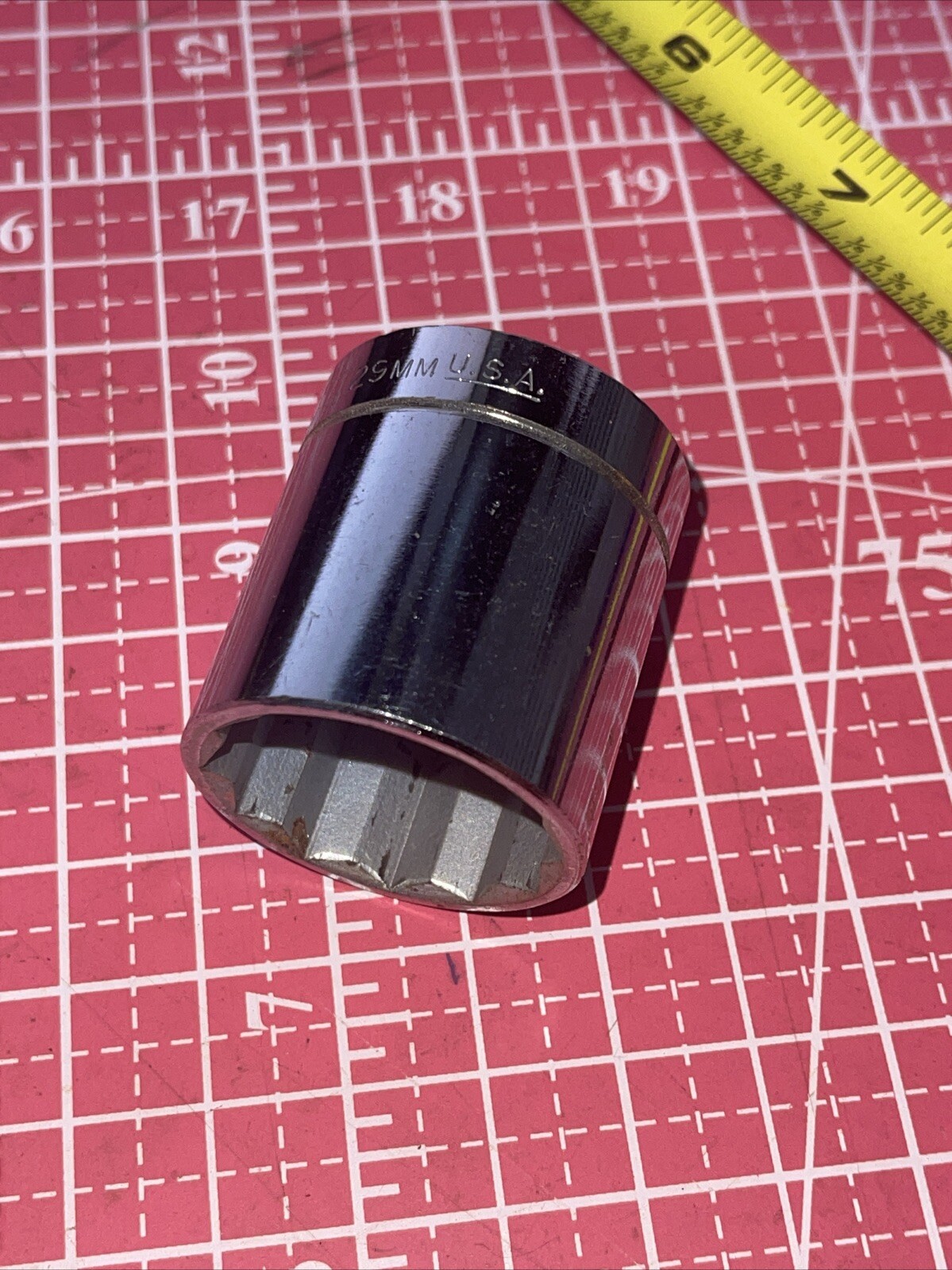 Duro Indestro USA 47029 29 MM Metric 1/2 Drive 12 point Socket Vintage 29MM 1/2”