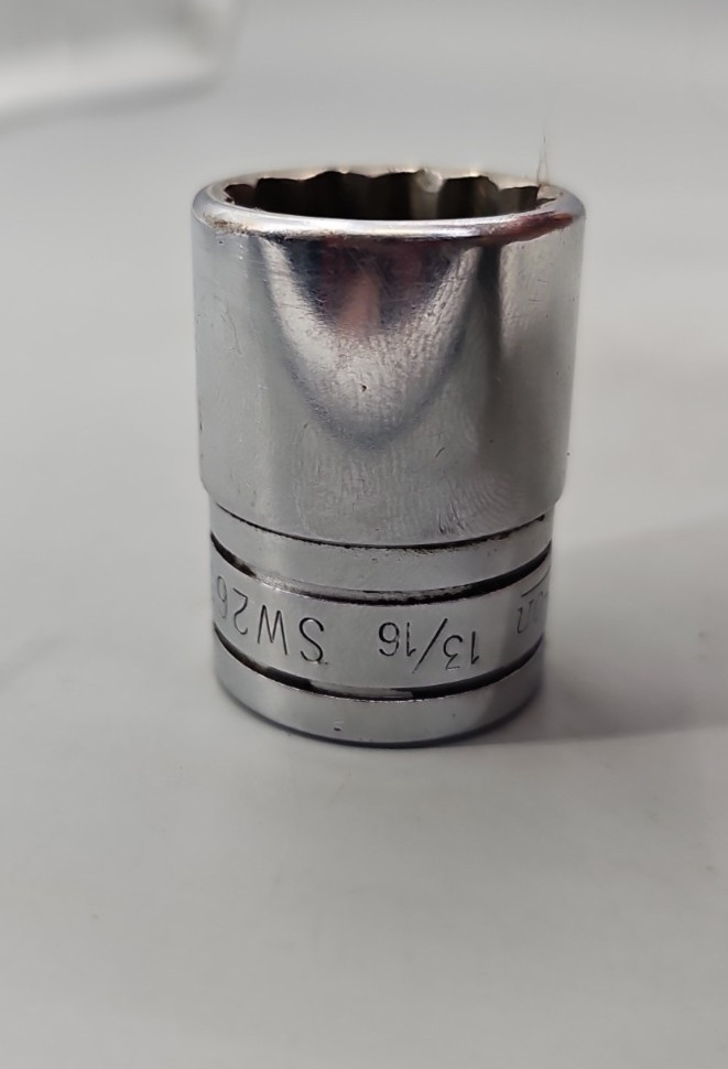 Snap On – 1/2″ Drive SW-261 13/16″ 12Pt SAE Shallow Chrome Socket – SW261