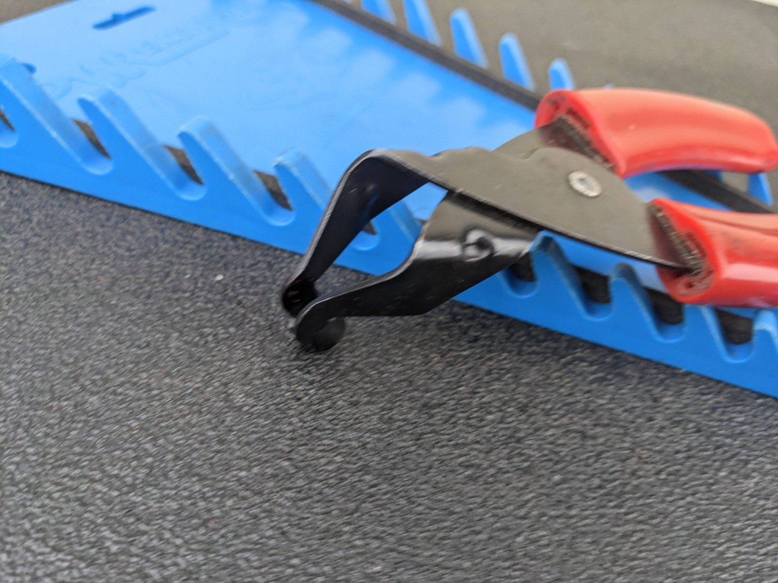 #bo807 Blue Point Fuel Line Disconnect Pliers FIH 9055-1