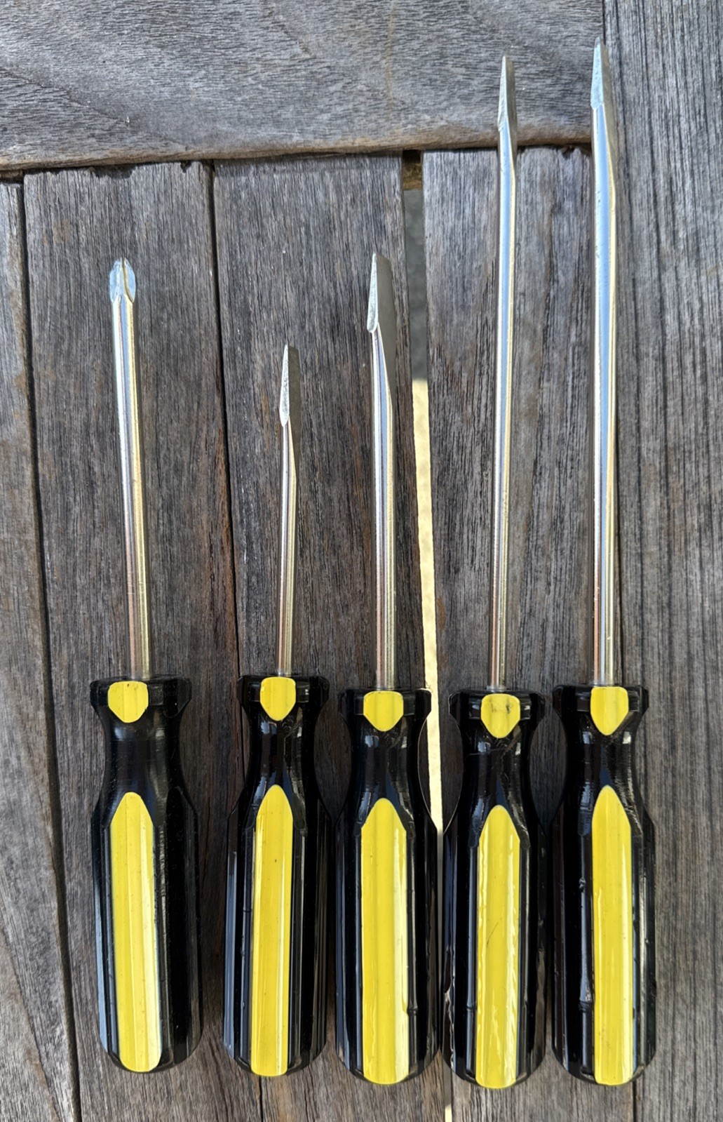 VTG Stanley 5pc Flathead Slotted Phillips Screwdrivers Made in USA Black Yellow