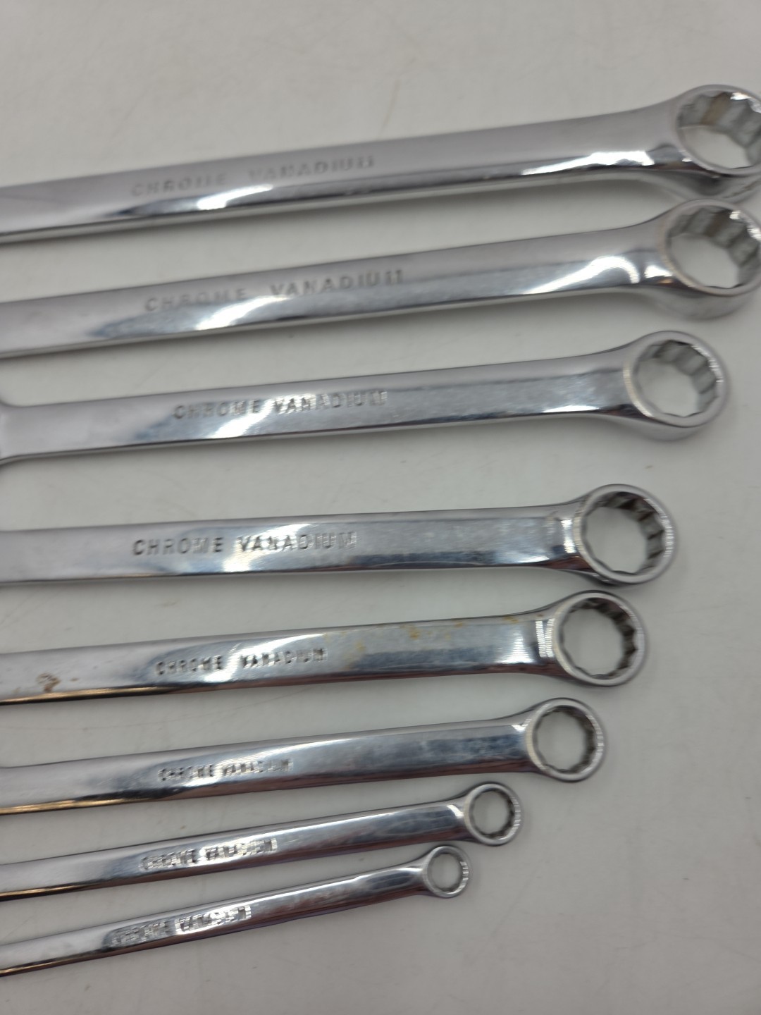 8 Pc. Thorsen Combo Wrench Set SAE 1/4, 5/16, 7/16, 9/16, 5/8, 11/16, 13/16, 7/8