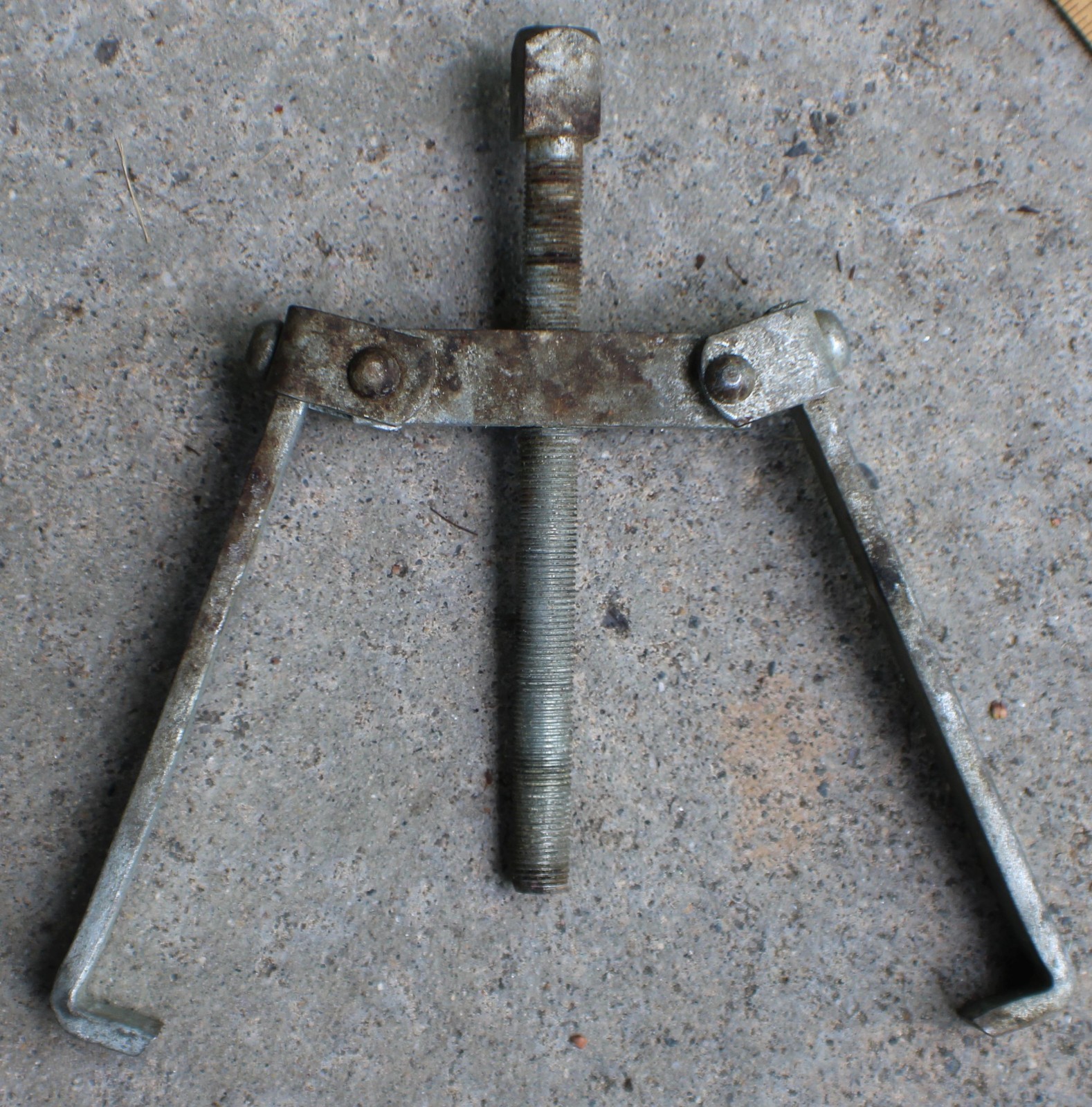 Lot of 3 Jaw Gear Puller Tools Ajustable, Ampro T74163 100 mm + Japan +