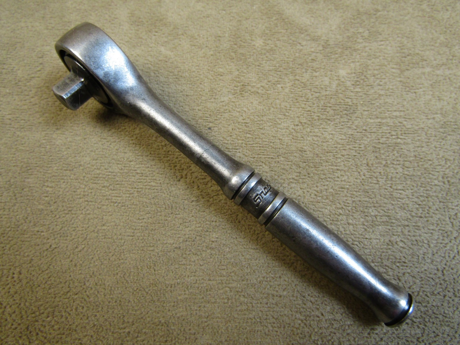 NICE! SNAP ON NO.GTM739 1/4″ DRIVE 4.5″ SHORT HANDLE INDUSTRIAL FINISH RATCHET