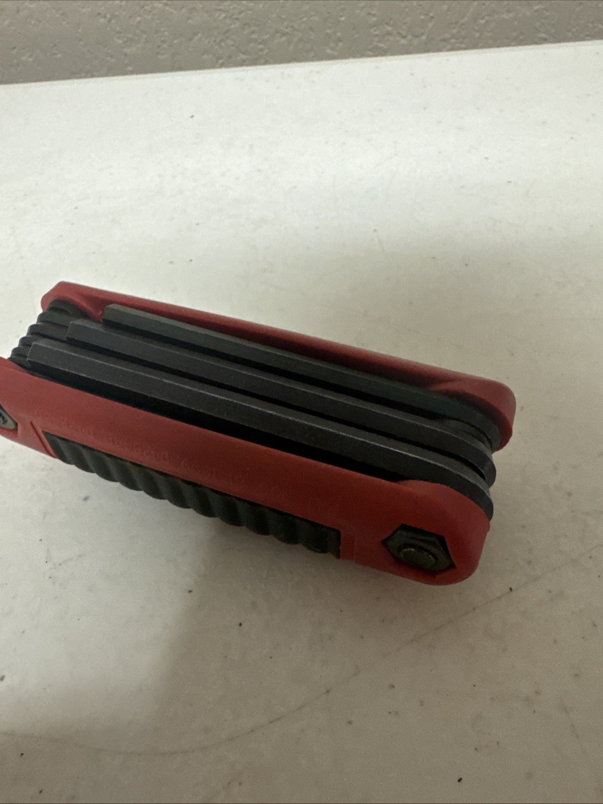 Eklind Tool 25911 – 9 Piece 1/4″-9/64″ SAE Fold-Up Hex Key Set