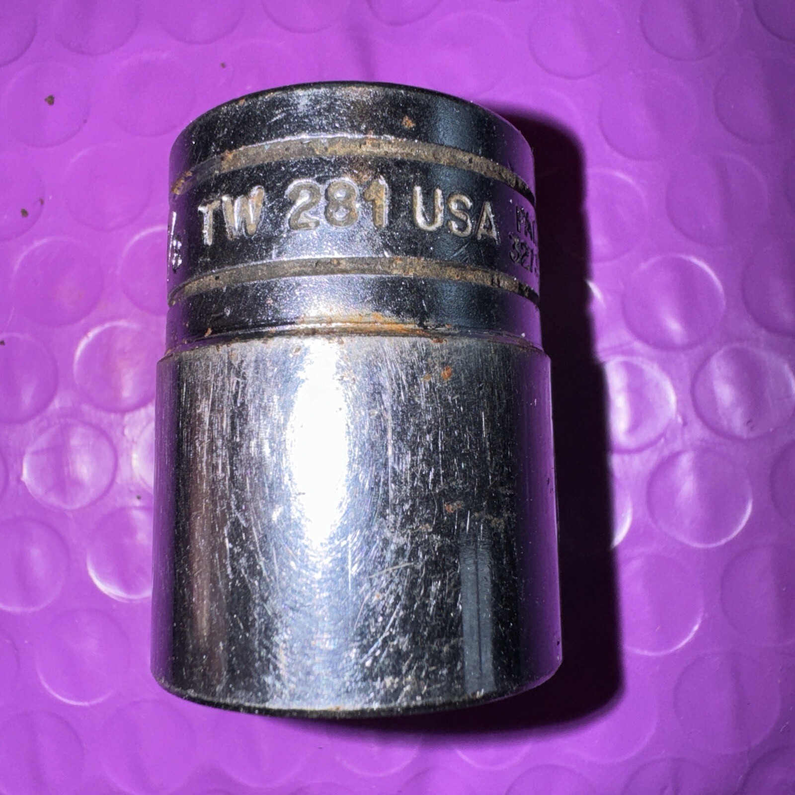 Snap-on TW241 7/8 Inch 1/2 Inch Drive SAE 6 Point Shallow Chrome Socket SF