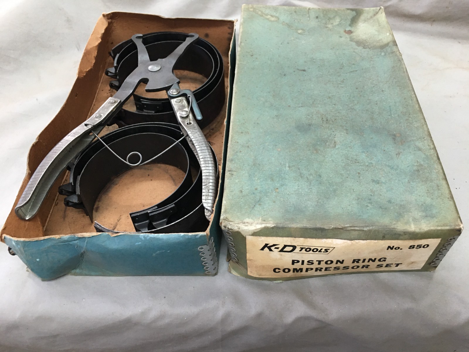KD Tools 7 Piece Piston Ring Compressor Set No 850 2 7/8 to 4 3/8″ Locking Plier