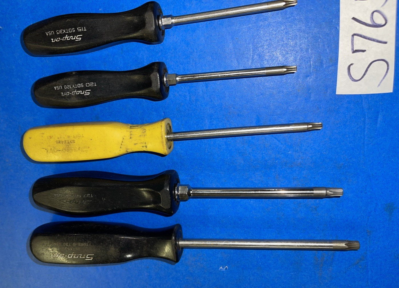 SNAP-ON TOOLS 7 PIECE TORX SCREWDRIVER SET BLACK & YELLOW HANDLE T8-T30
