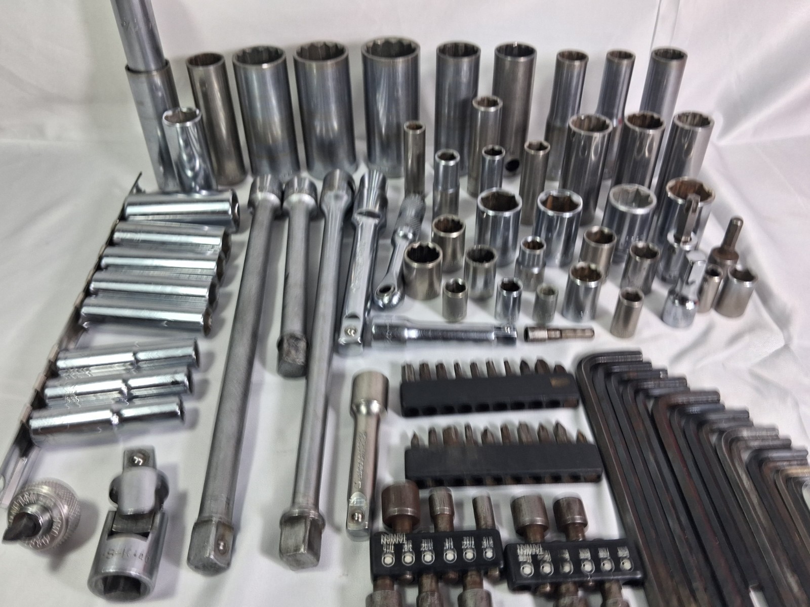 Large Mixed Socket Tool Lot Craftsman Crescent Deep Sockets Extensions Allen…