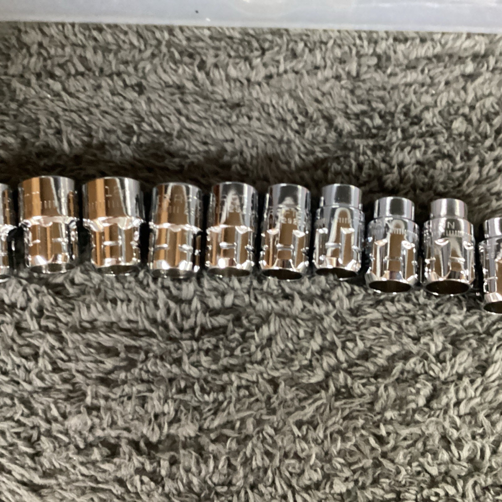 Craftsman 3/8 Inch Drive Max Axess Metric Socket Set 10 Pieces 10mm – 19mm