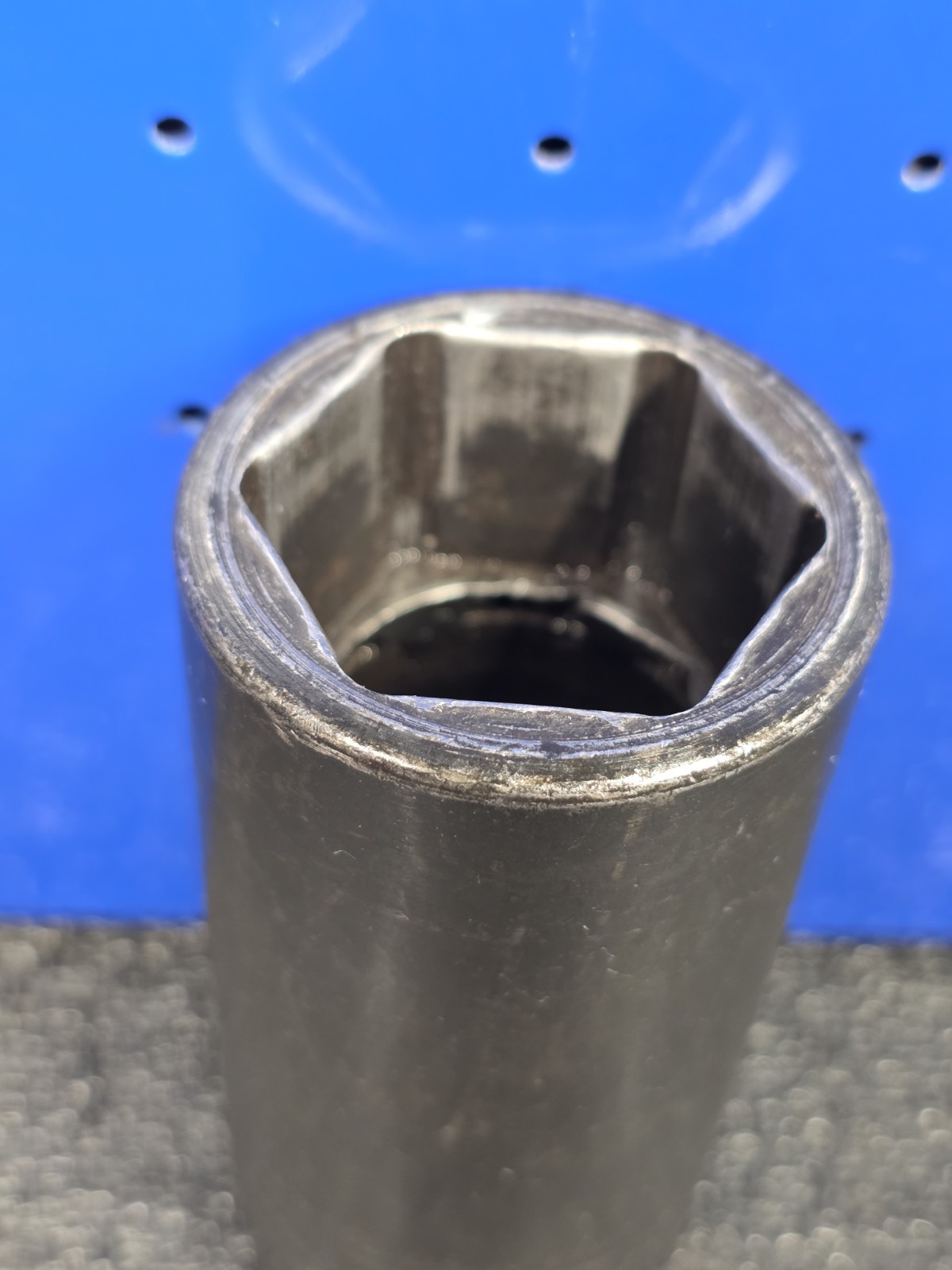 Snap-on Tools SIMM320 32mm 1/2″ Drive Metric DEEP 6-Point Impact Socket USA