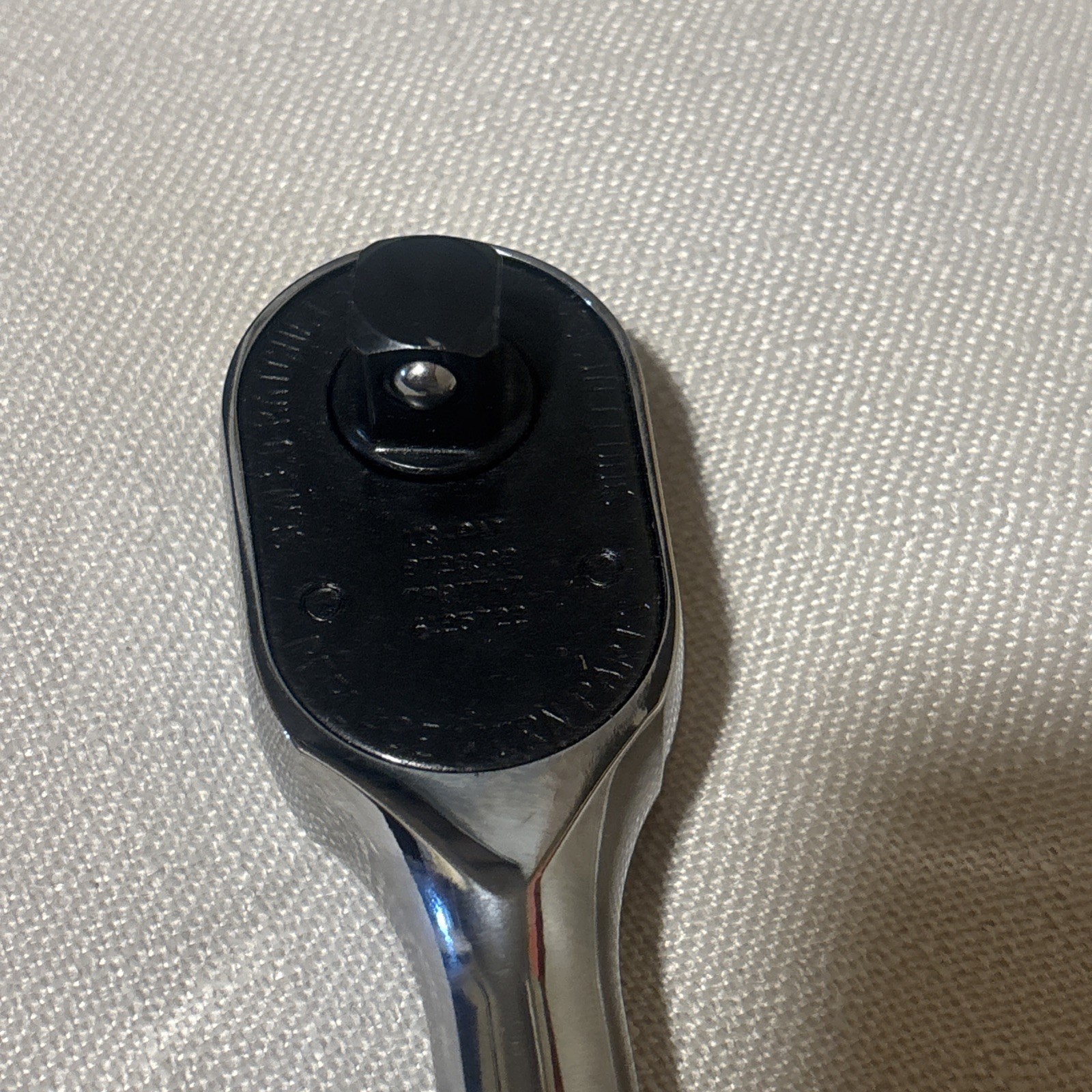 Snap-on Tools USA NEW STYLE 1/2″ Drive Fine 80 Tooth Chrome Handle Ratchet S80A