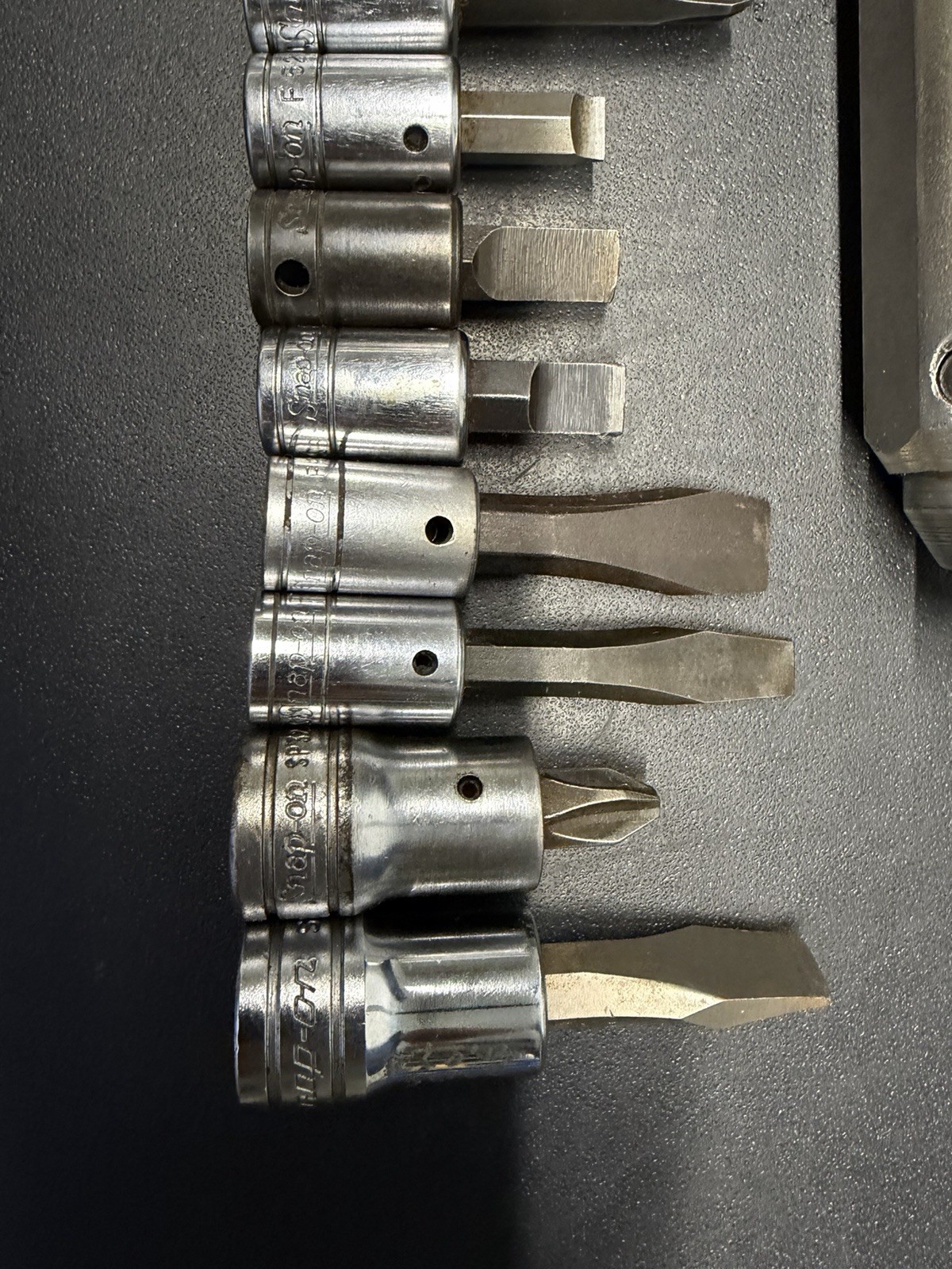 Snap-On PIT120 3/8” Drive striking Impact driver With 12 Sockets