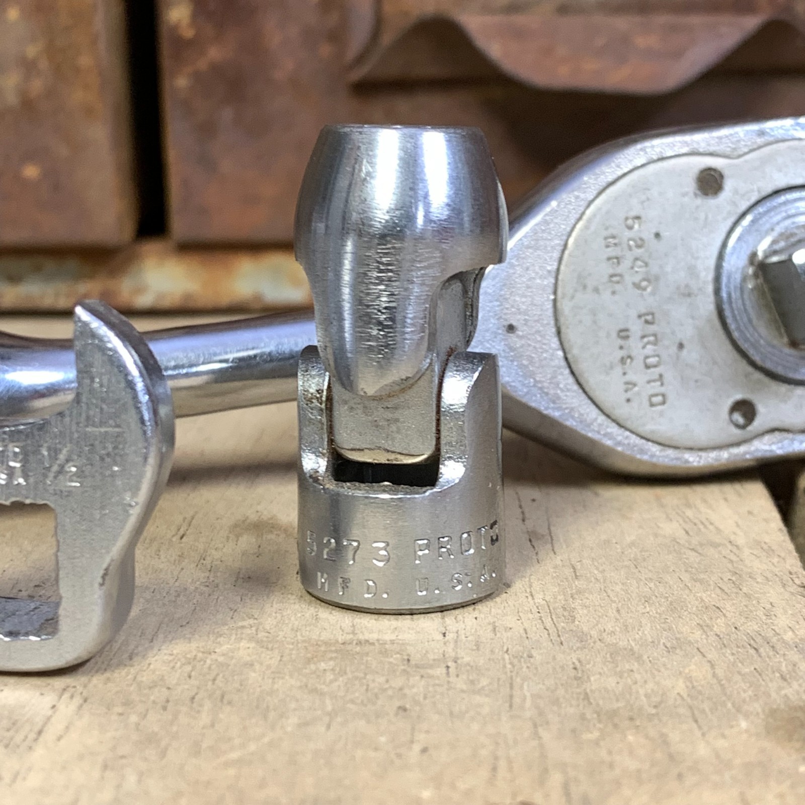 Nice – PROTO 5249 3/8″ drive ratchet & 3 Sockets & 1 Crows Foot – vintage