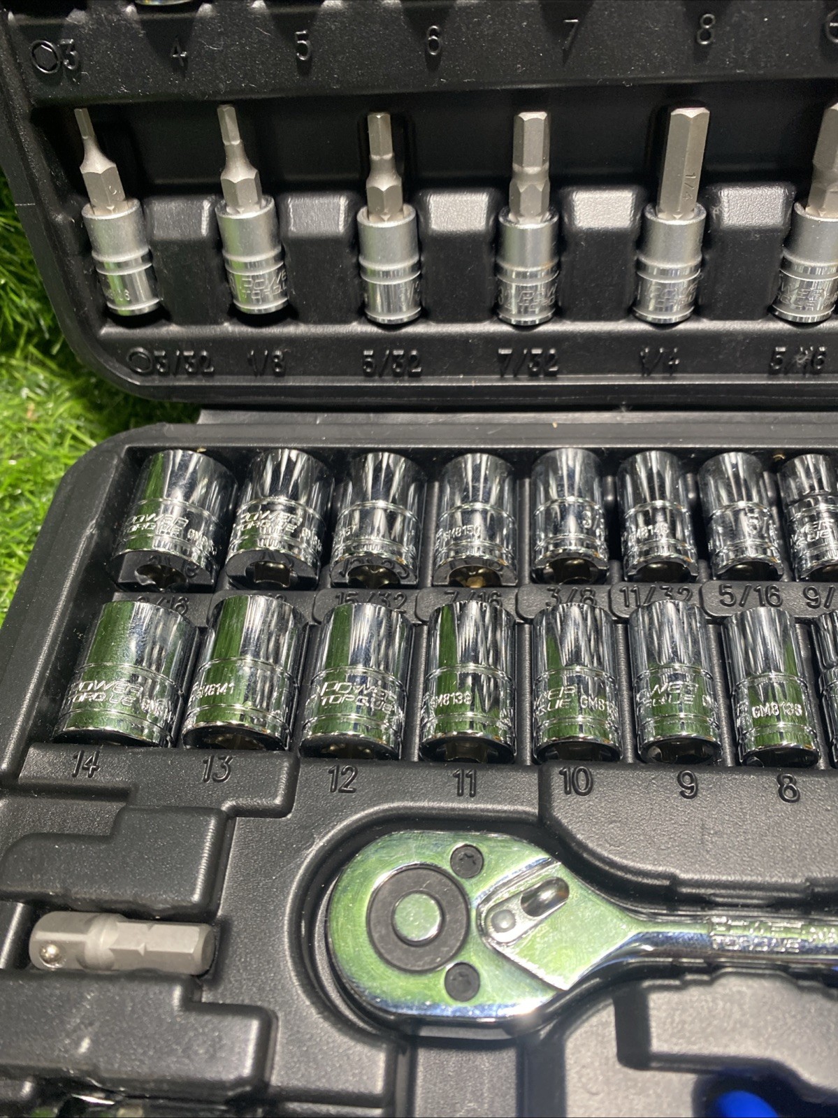 Power Torque 73 Piece 1/4 Inch Drive 6 Point SAE, Metric Tool Set – GM4324