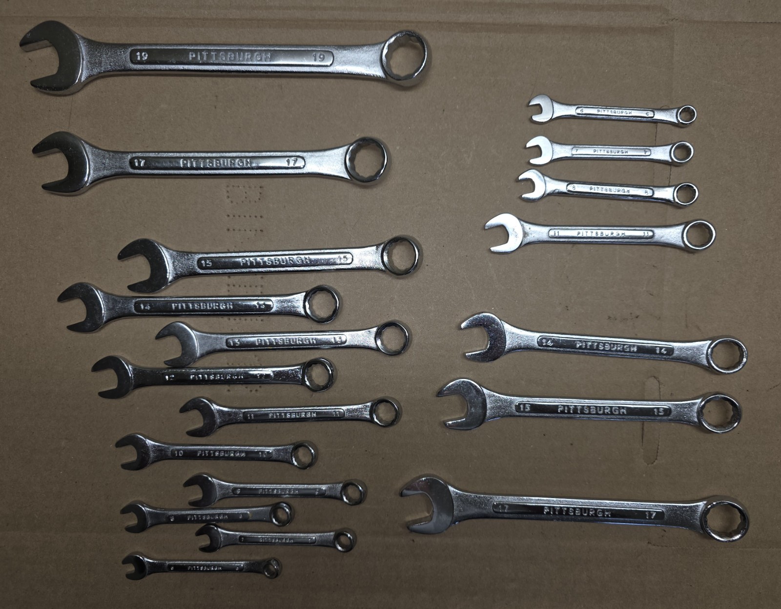 Lot of Pittsburgh Metric Combination Wrench’s – These are not complete sets.