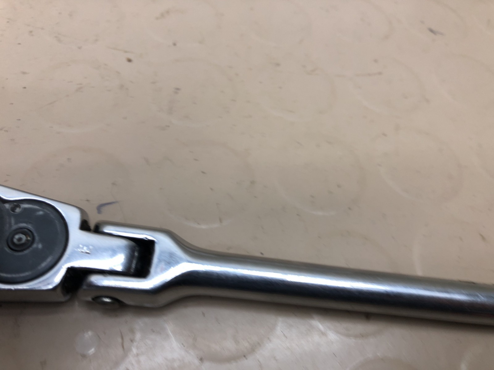 Snap On 3/8″ Drive 11″ Long Flex Head Socket Ratchet Model F731