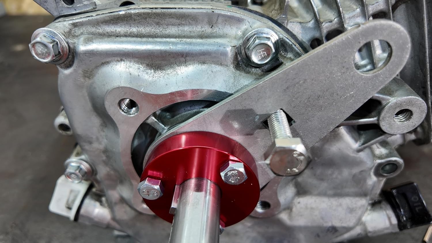 Durable 304 Stainless Steel Crankshaft Holder for 3/4″ Cranks – Polished Finish