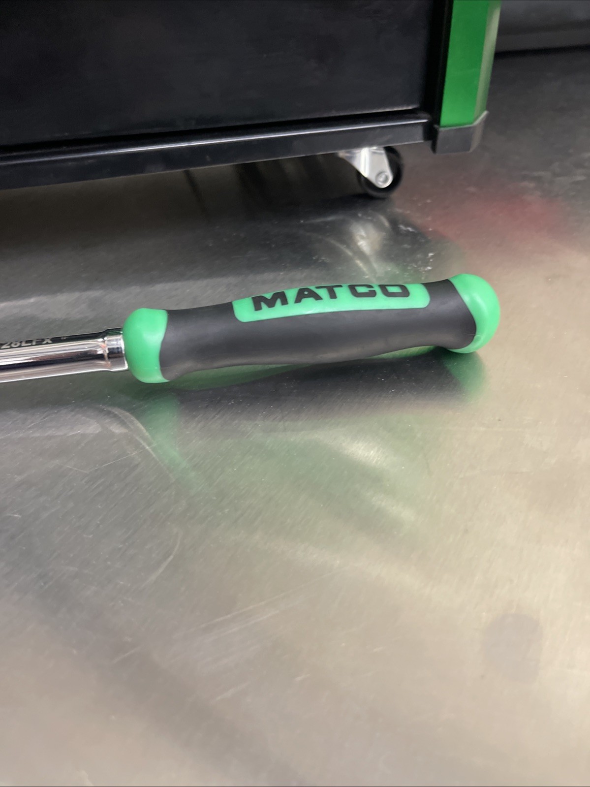 NEW! Matco Tools BFR128LFG 3/8″ DRIVE 12-1/2″ LOCKING FLEX HEAD RATCHET GREEN