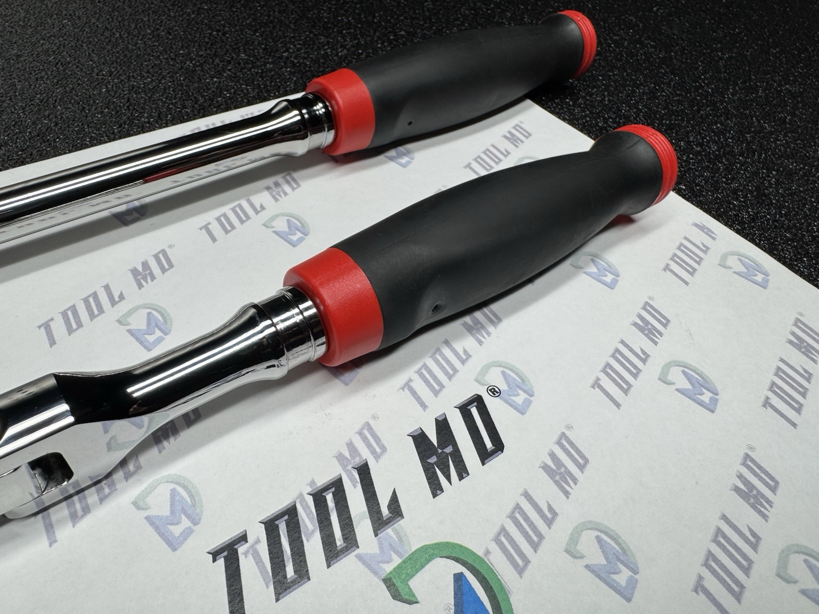 Snap-on Tools USA NEW RED 2-Piece 3/8” Drive SOFT GRIP Ratchet Set RAT2FHFR