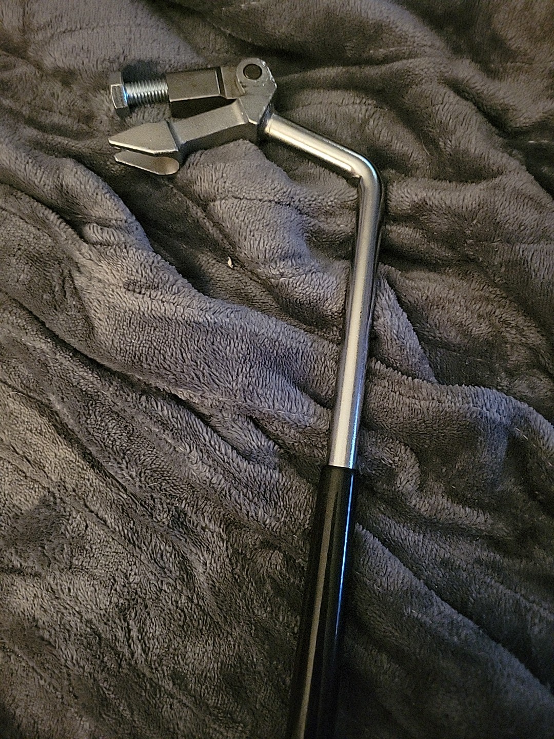 Automotive Lever Brake Pedal Release Tool From Broke Booster for BMW 2409646