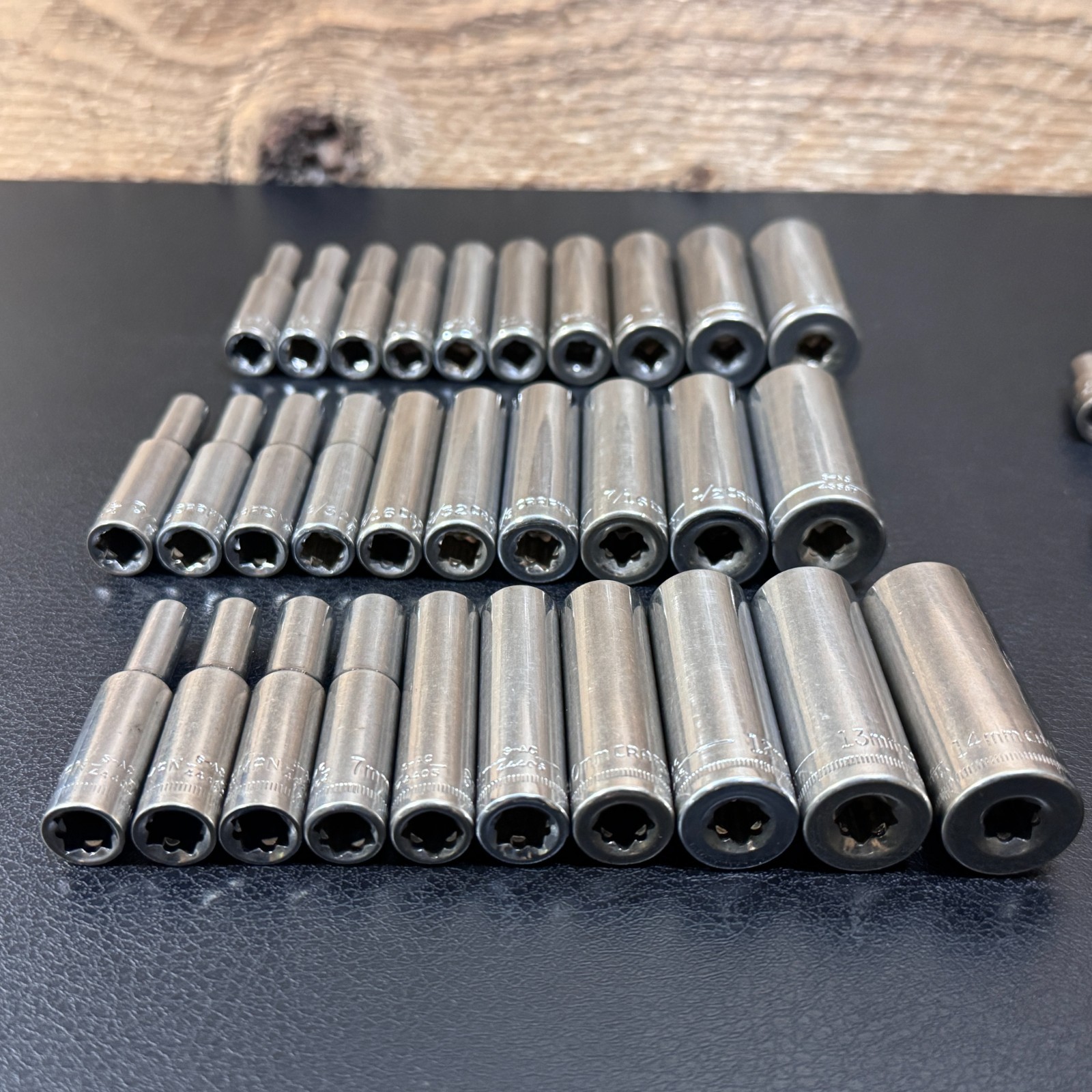 Craftsman S-AC 1/4 Drive Metric & SAE Socket Set STD Deep w/ Ratchet 44807 —65pc