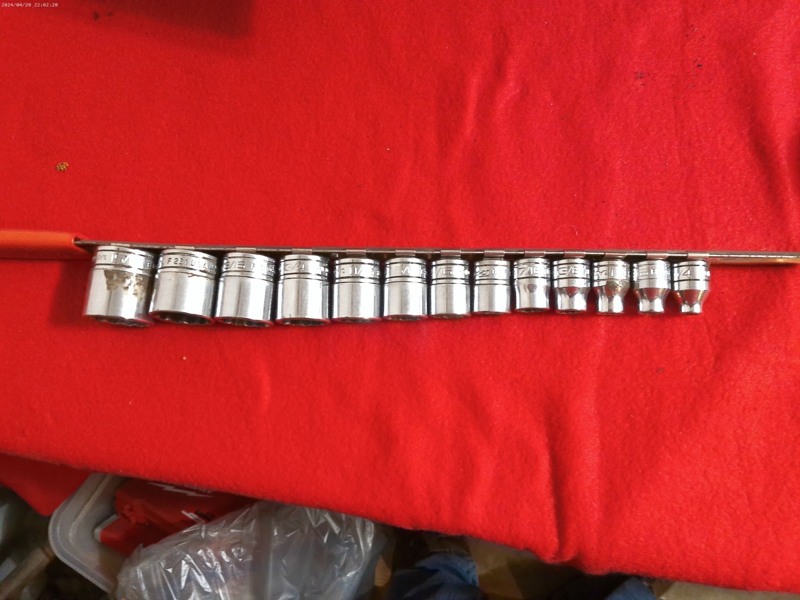 Snap On 13PC 3/8″ Drive SAE 12PT Shallow Socket Set F081 – F281 1/4″ – 15/16″