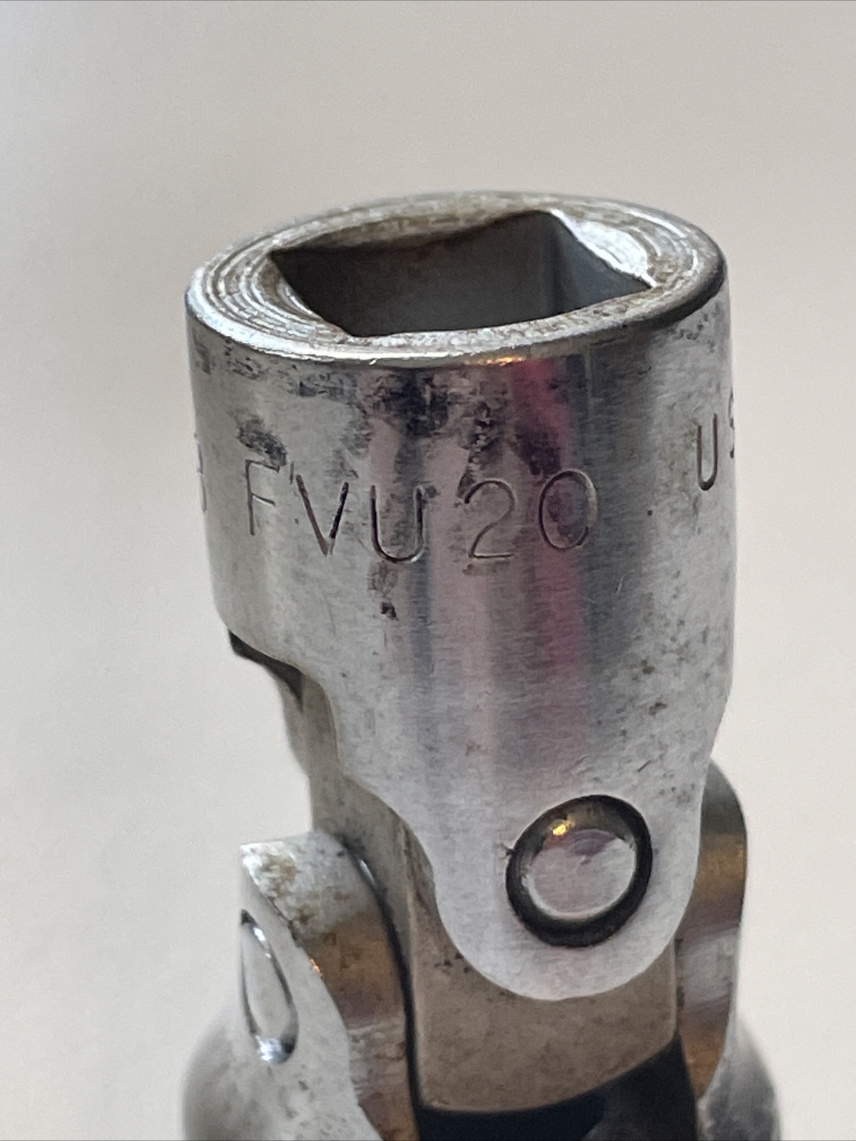 Snap On Tools 3/8” Drive 12-Point Universal Flex 5/8” Socket FVU20