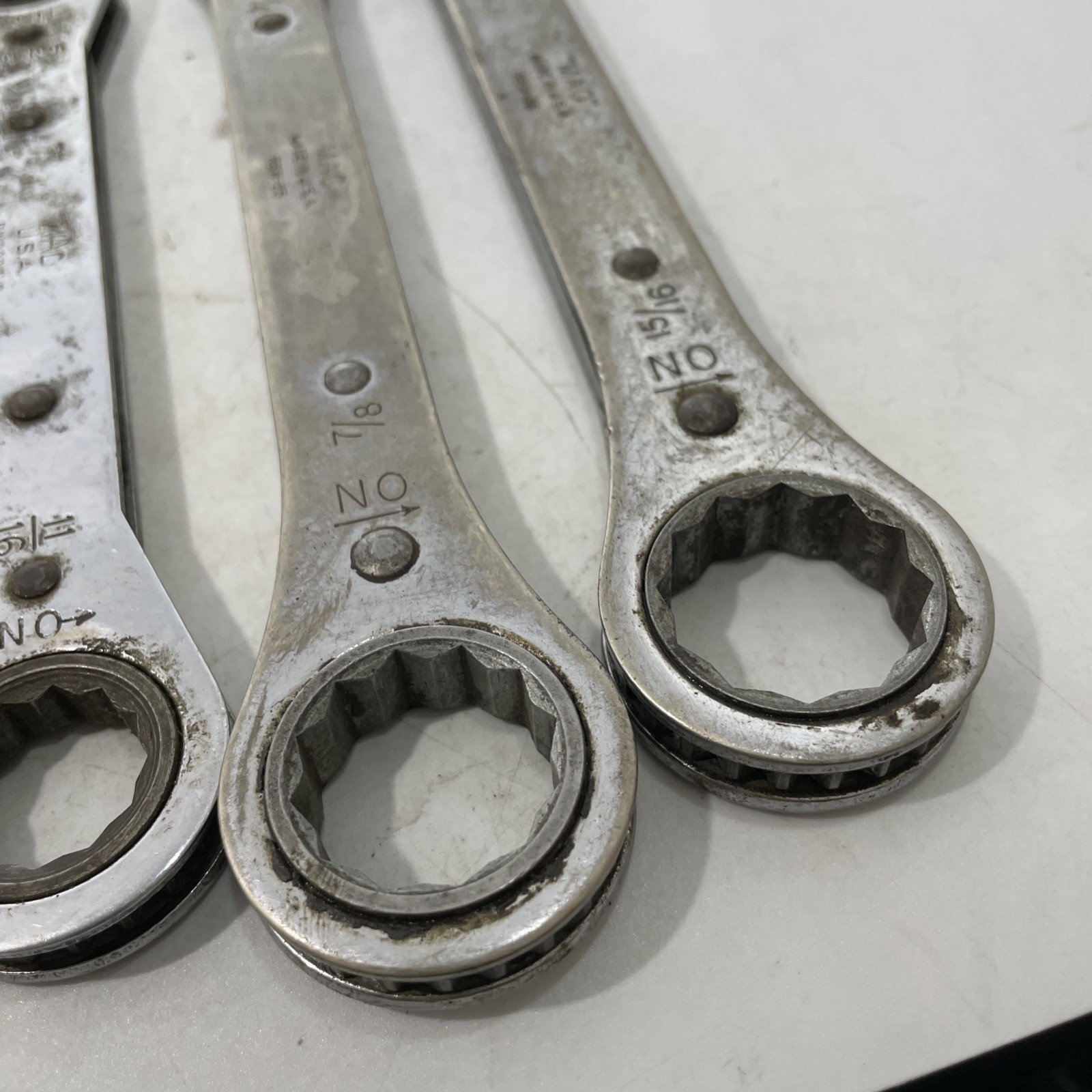 MAC TOOLS -Ratcheting 12pt Box Wrenches (RBW-25 35 & RW 16/18 RW 20/22) Total 4