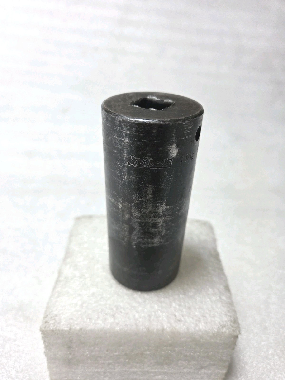 Snap-on SIM340 1-1/16″ SAE Flank Drive Deep Impact Socket 1/2″ Drive 6 Point