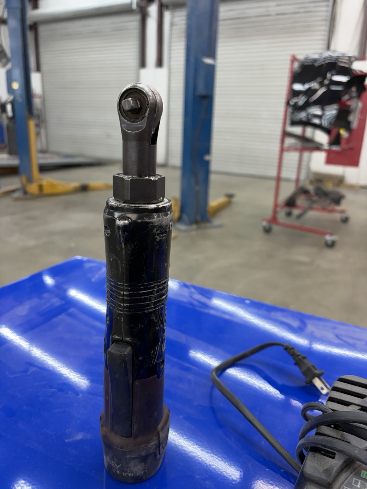 Matco electric 1/4 Brushless Ratchet Used with One Battery and Charger