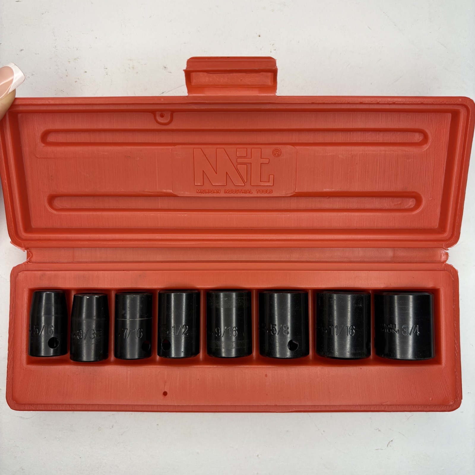 MIT 3/4″ Drive 5/16–3/4″ 6 Point Socket Set 8pc Shallow w/ Ratchet & Extensions