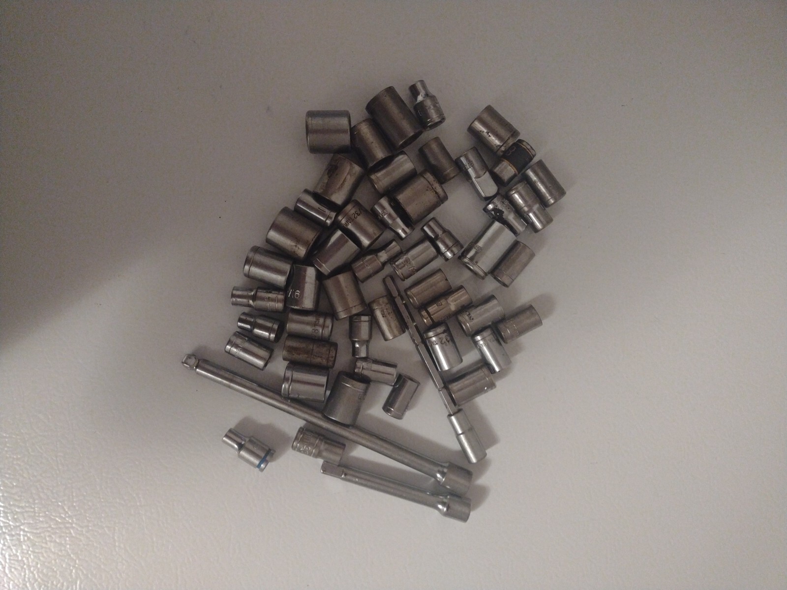 Assorted 1/4″ Drive Sockets -50 Sockets SAE and Metric Various Brands