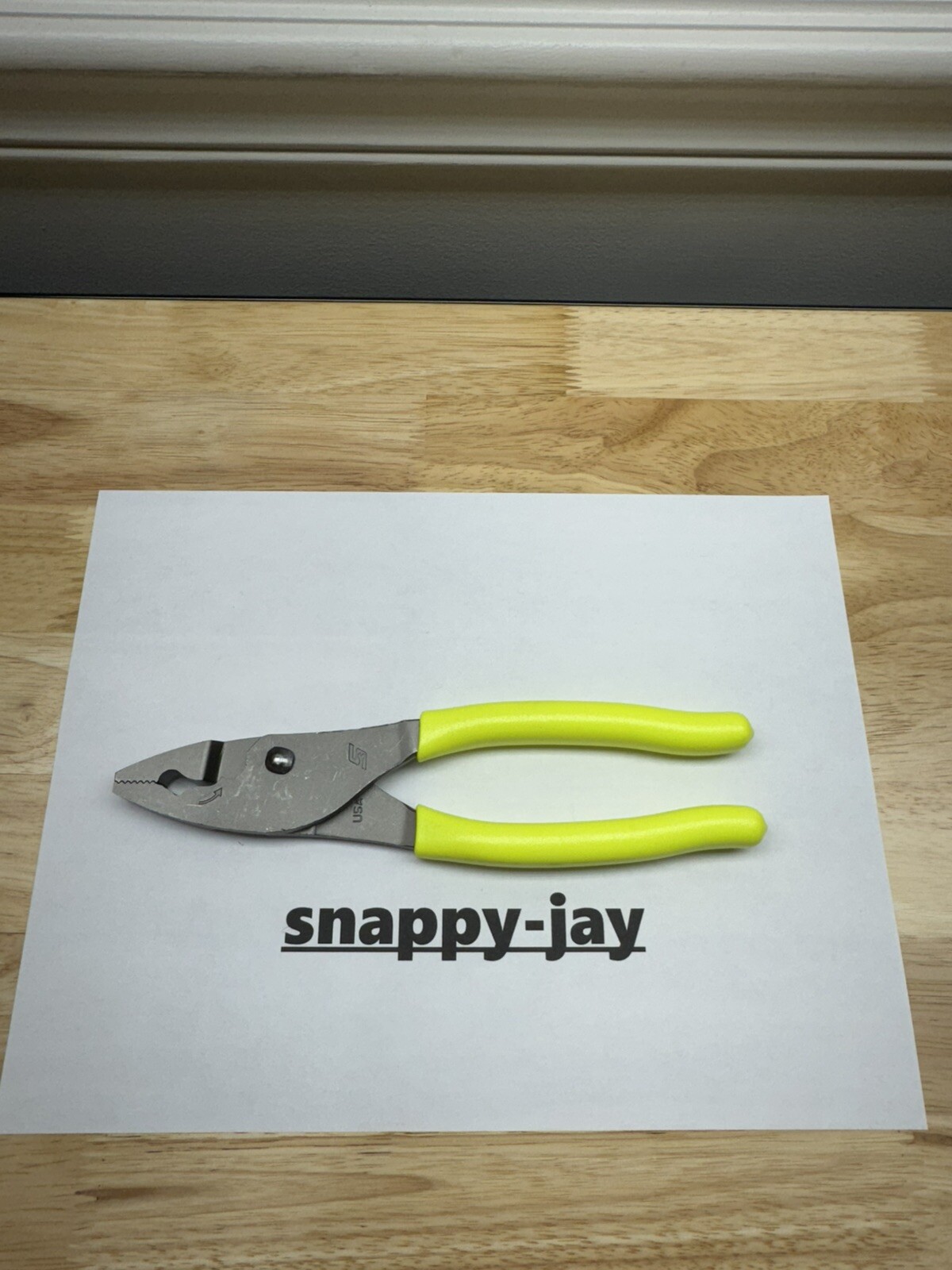 Snap-on Tools USA NEW STYLE HI-VIZ 8″ Soft Grip FlankJaw Pliers HJ47ACFHV